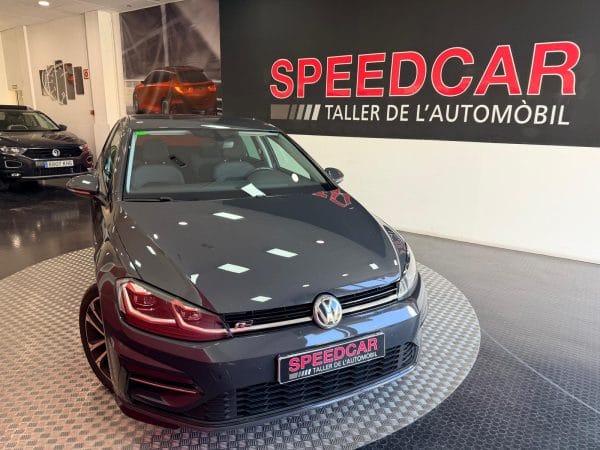 GOLF R-LINE