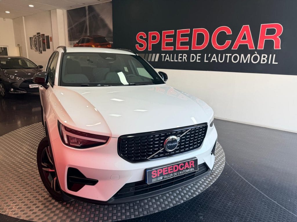 VOLVO XC 40