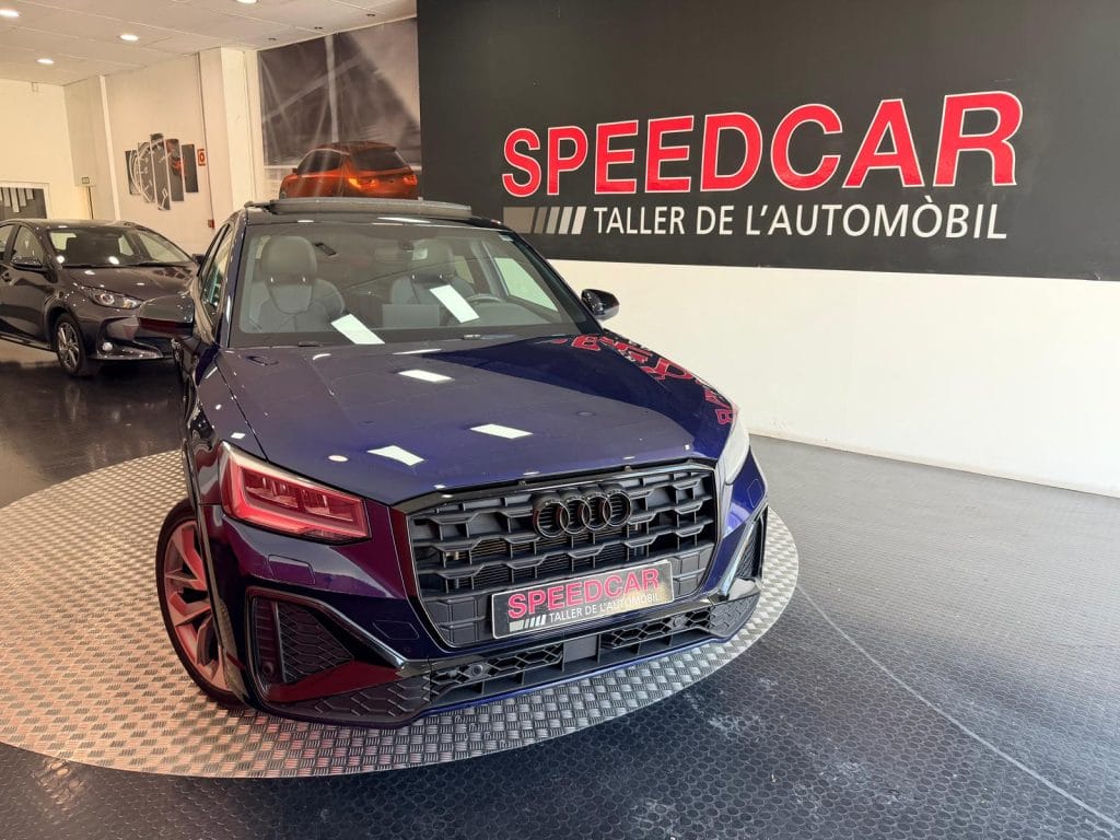 AUDI Q2 BLACK-LINE