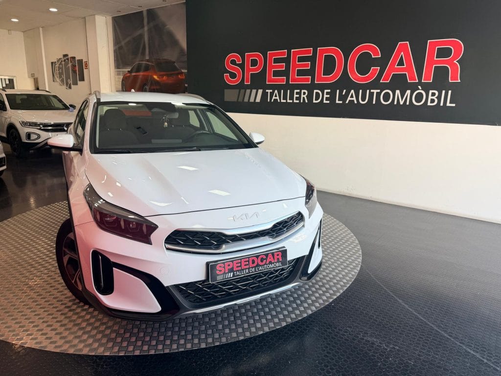 KIA XCED